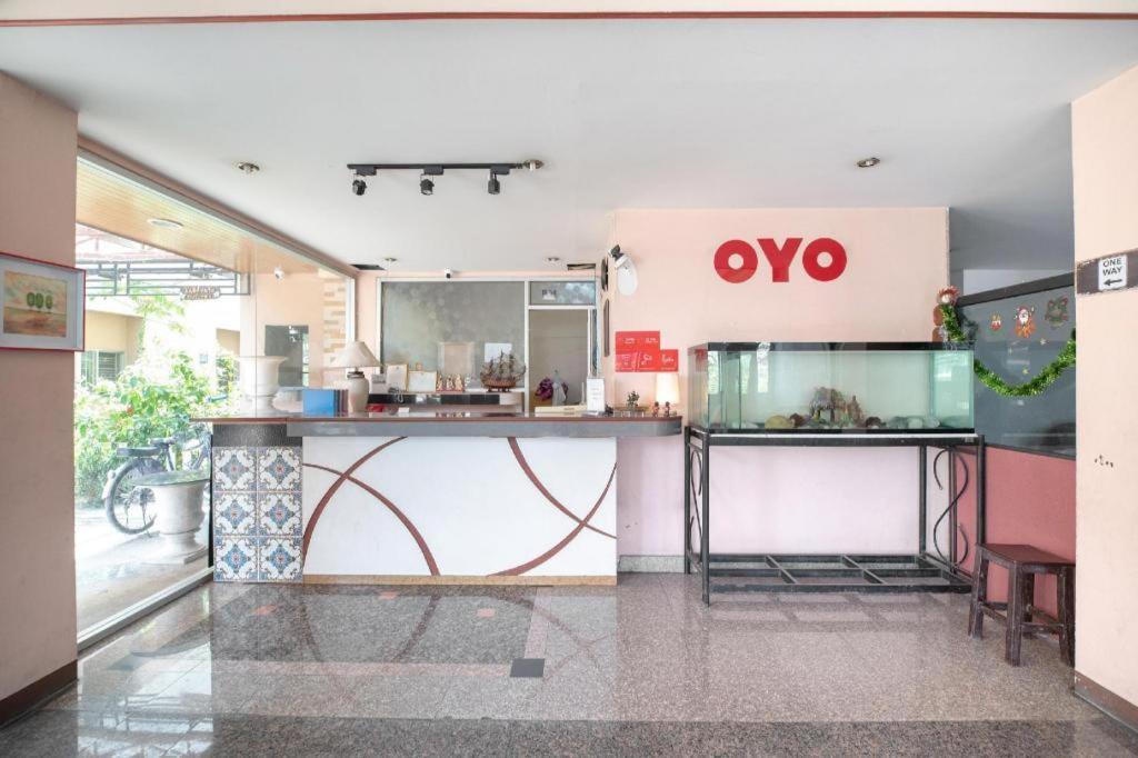 Oyo 519 B Min Airport Hotel Bangkok Exterior foto